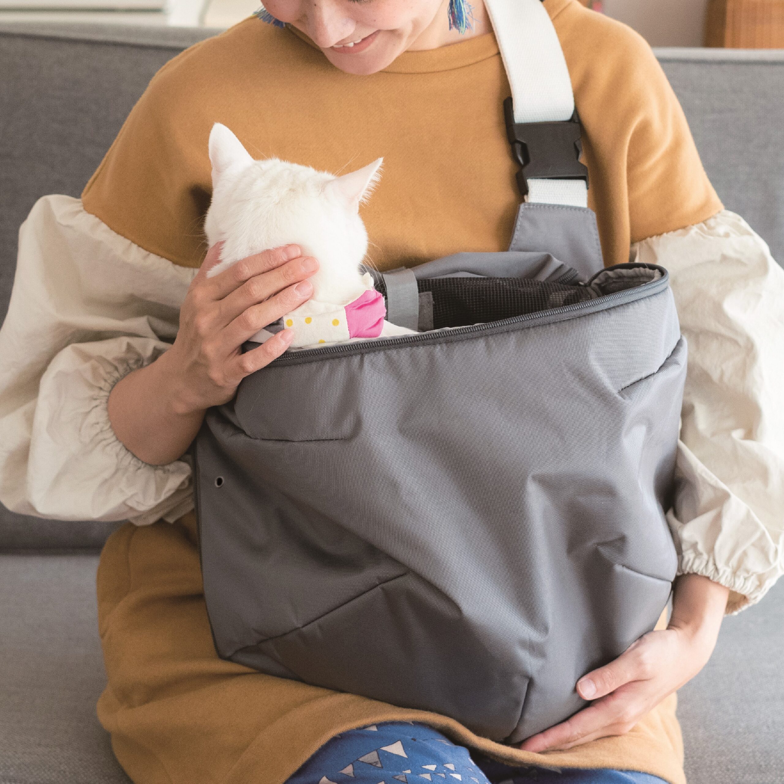 スリング型ペットキャリー TENT SLING イメージ画像04