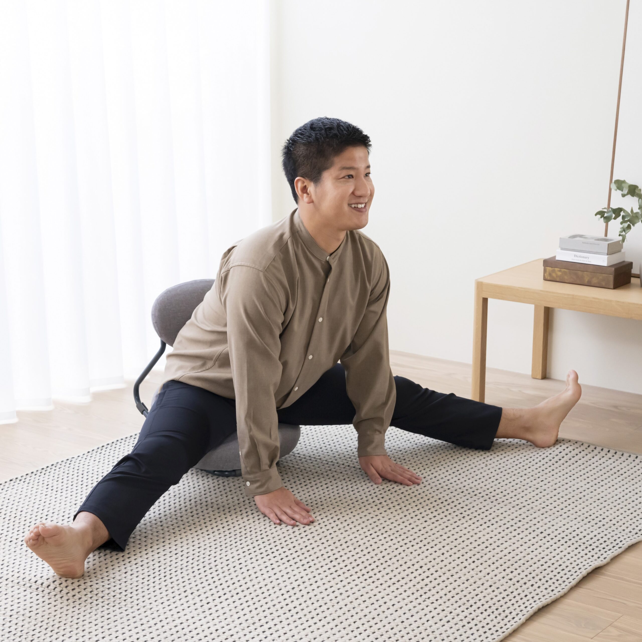 ReSTReTCH 開脚チェア イメージ画像05